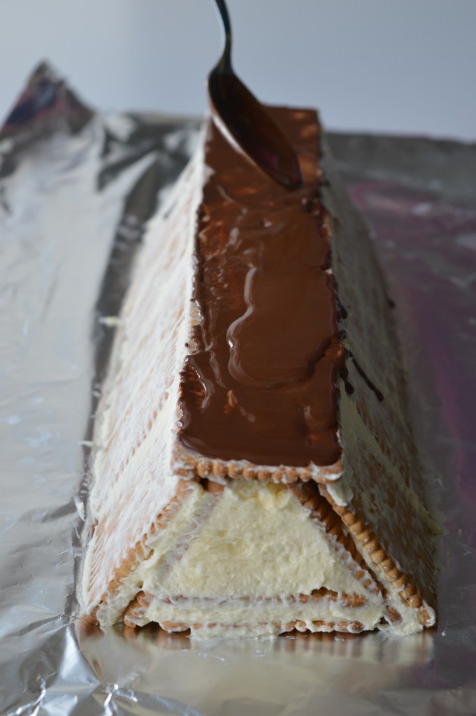 Creamy Banana No-Bake Cake | cookslovak