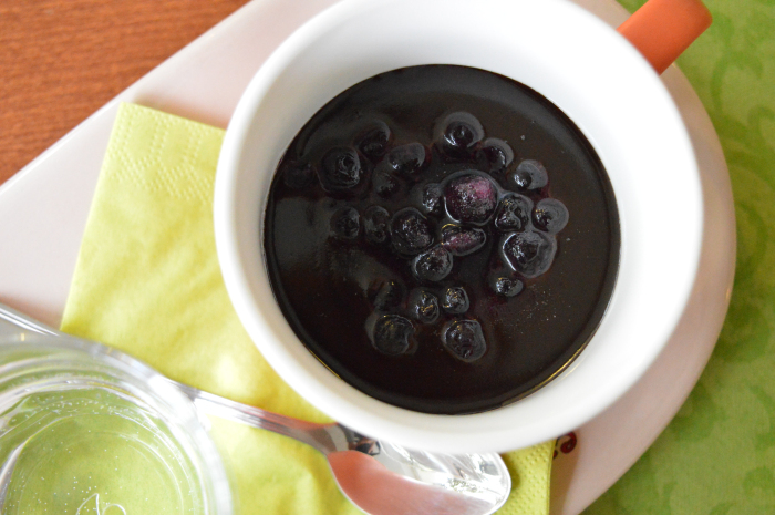 hot chocolate with blueberries