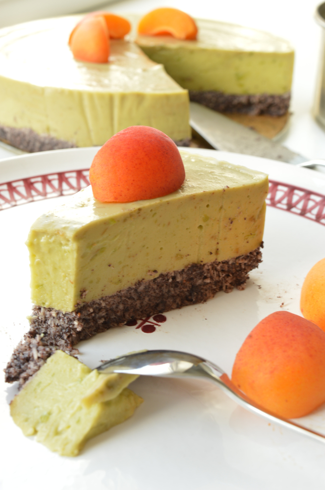 Raw Poppyseed Avocado&nbsp;Cake