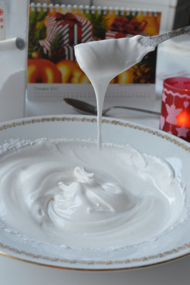How to make white&nbsp;icing