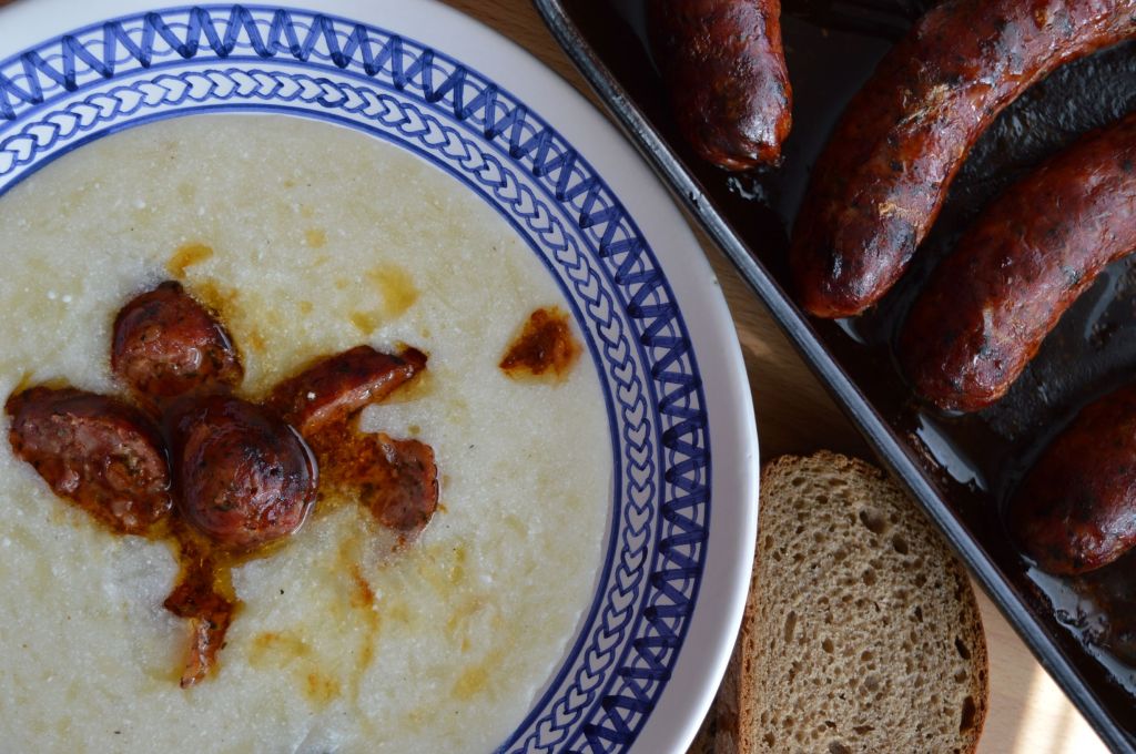 Roast Sausages in Yellow Squash&nbsp;Sauce