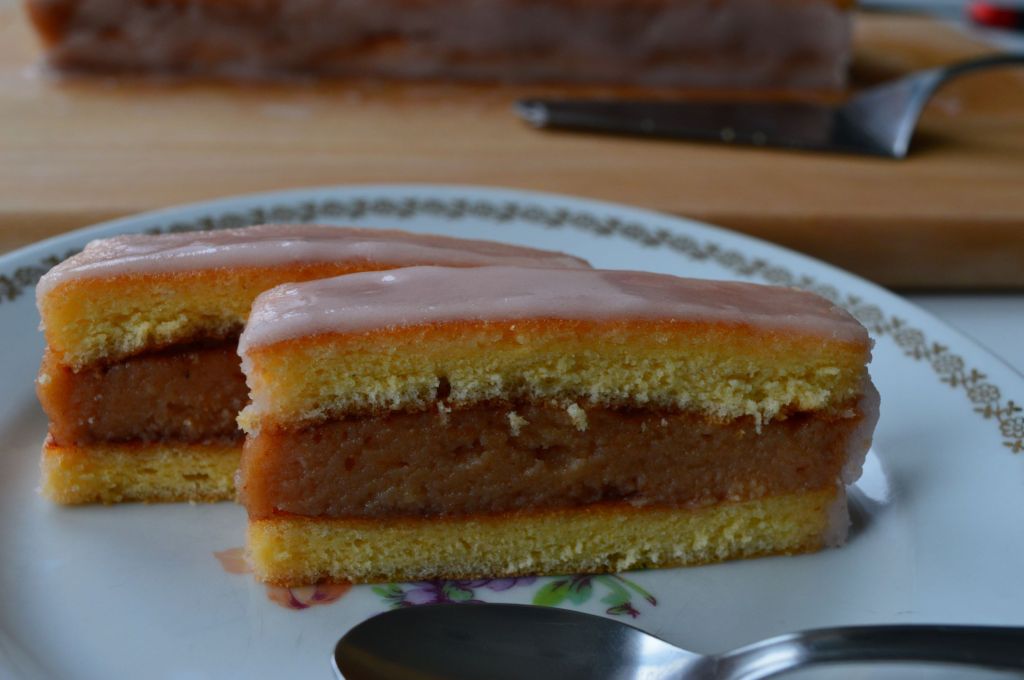 Punch-Soaked Sponge Slices