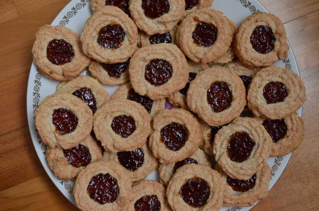 Slovak Birds Nests: Delicate Butter Cookies Recipe with Walnuts and Jam