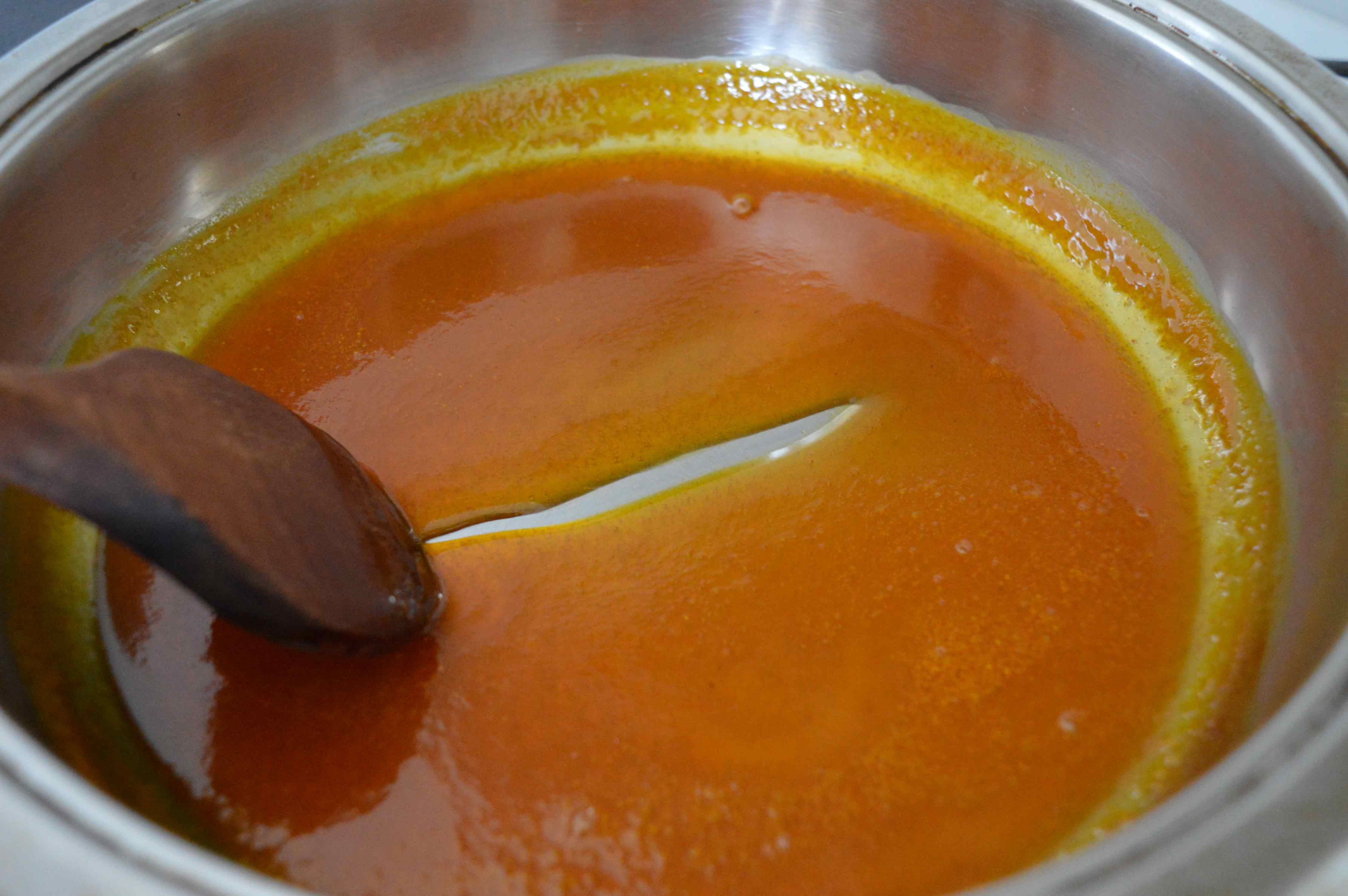 checking the seaberry jelly consistency